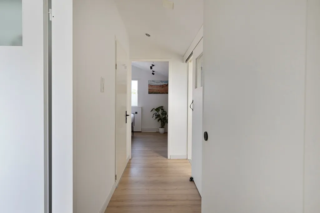 Esik - Renovated Townhouse with Garden in Residential Area