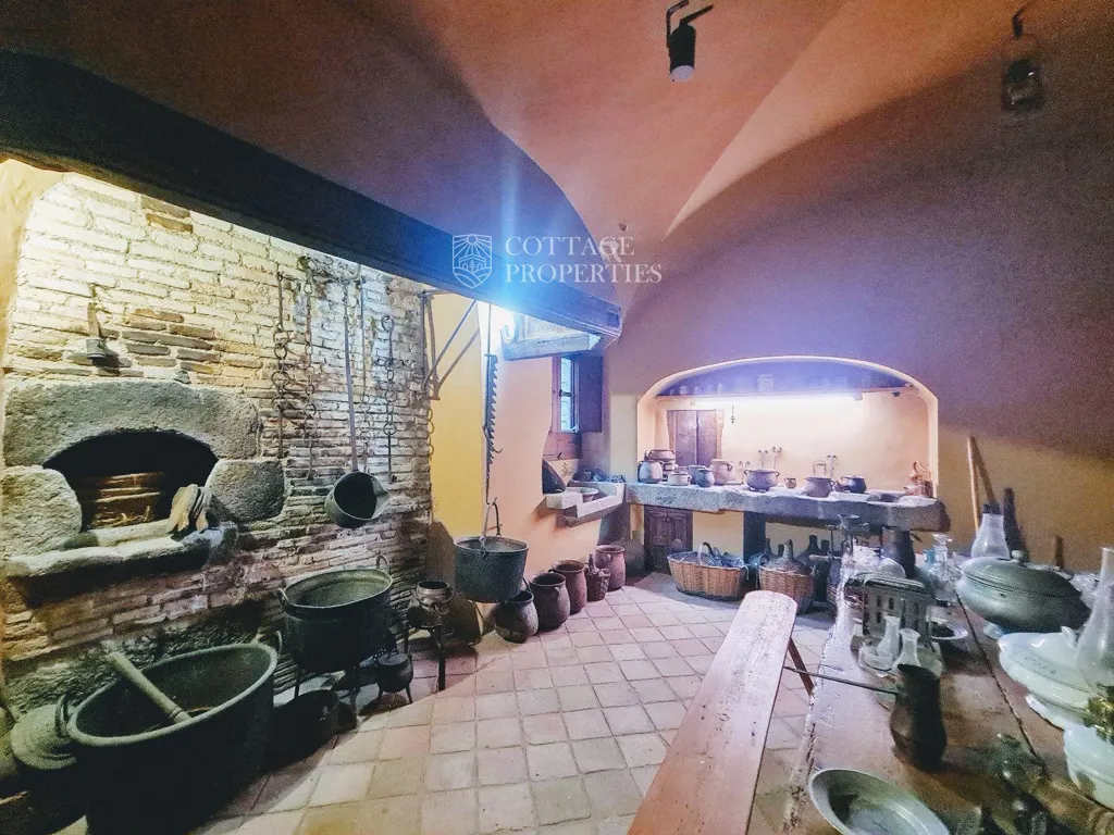 Stanze - Rustic Estate with Masia in Llagostera