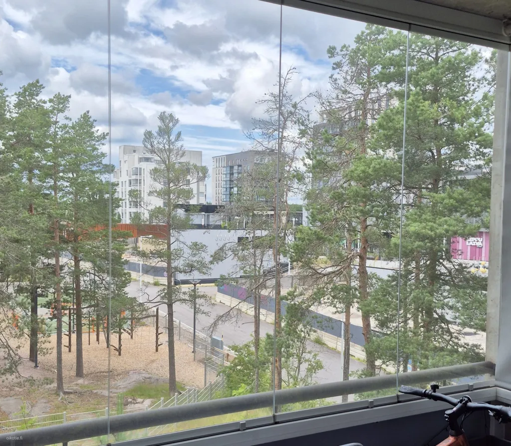 Rõdu - Bright Apartment with Balcony in Espoonlahti
