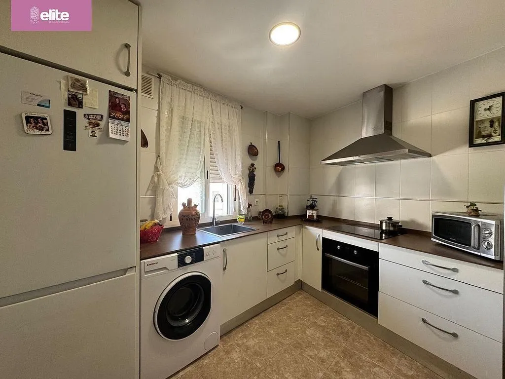 Cucina - Modern Flat with Balcony in Jerez