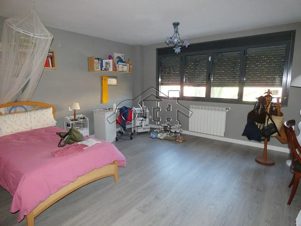 Chambres - Corner Semi-detached House with Pool in Las Cañas