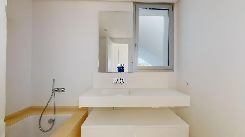 Bagni - Luxury Penthouse with Rooftop Terrace in Benahavís