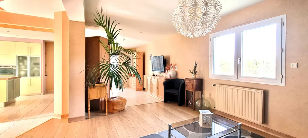 Séjour - Maison avec Terrain Constructible à Talensac