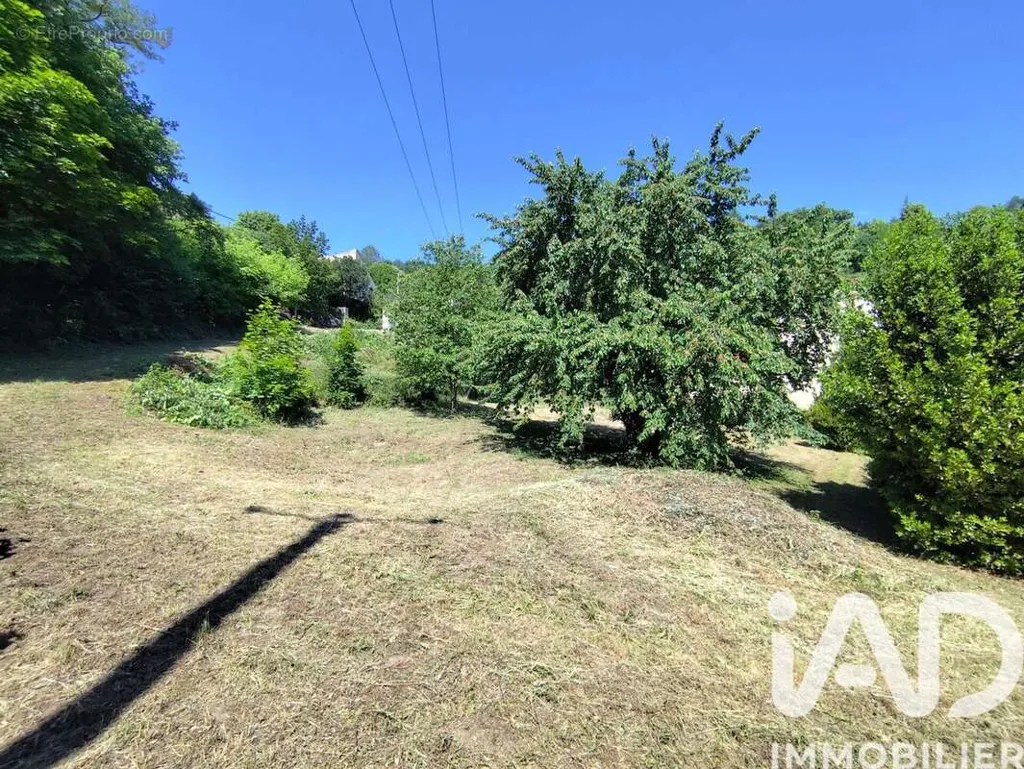 Aed - Buildable Plot with Peaceful Setting in Le Vigan