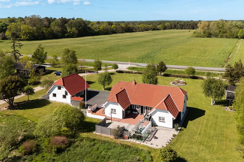 Vista aerea - Summer House with Garden in Hals