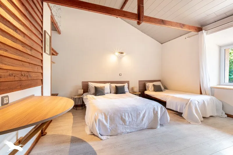 Chambres - Maison en Pierre avec Piscine à Gigondas