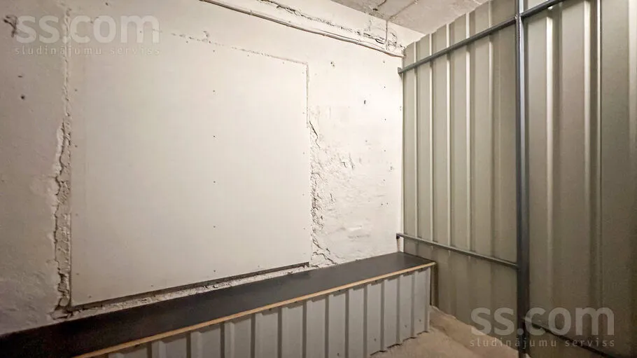 Garage - Warehouse with Office Space in Riga Centre