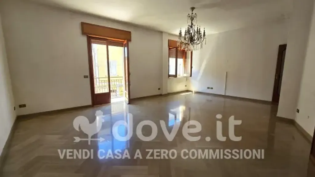 Elutuba - Spacious Apartment with Garage in Marsala Centre