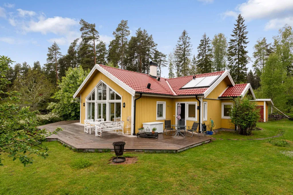 Välivaade - Architectural Villa with Garden in Edsbro