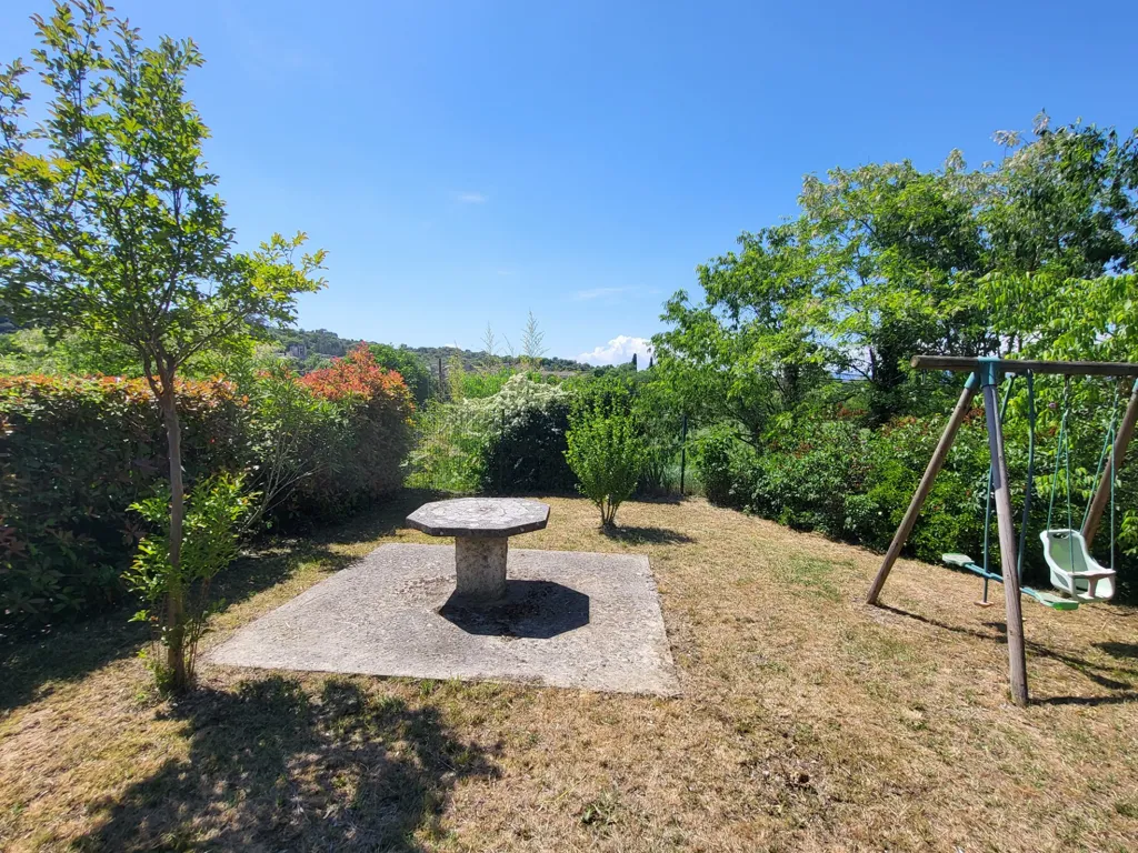 Jardin - Villa de Plain-Pied avec Jardin à Sauve
