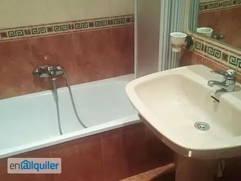 Salles de bain - Shared Flat with 3 Rooms in Plaza de Toros, Granada