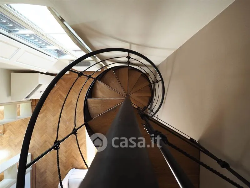 Toad - Three-Bedroom Flat with Terrace in Florence
