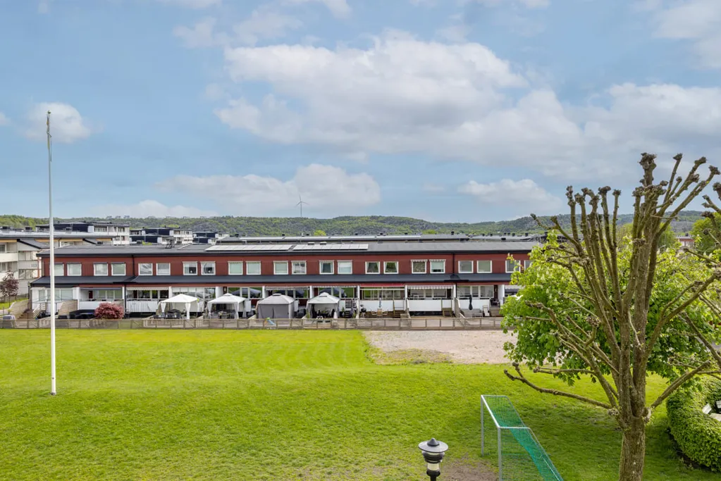 Jardin - Modern Bostadsrätt with Large Terrace in Kärra