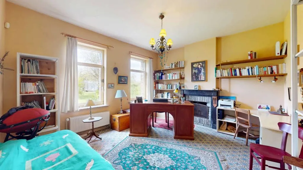 Kabinet - Renovated House with Two Units in Orbais