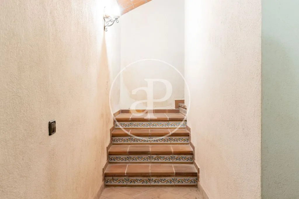 Pièces - Luxury Villa with Pool in Sabadell