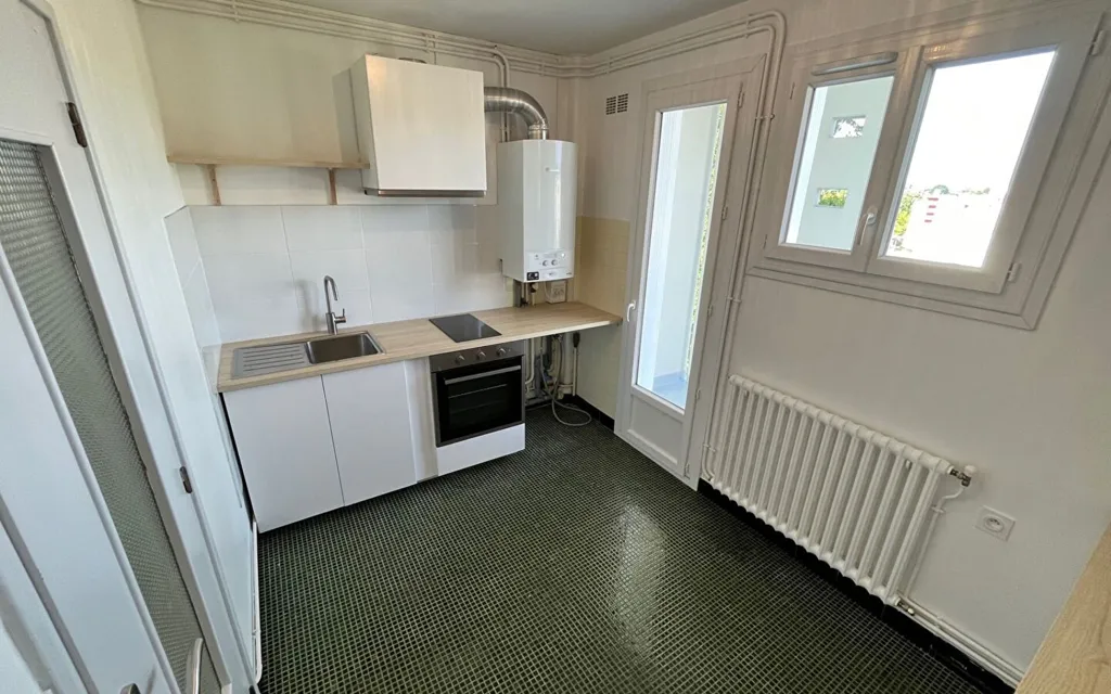 Cuisine - Appartement T3 avec Balcon à Limoges