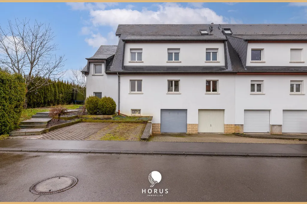 Extérieur - Appartement 4 Chambres avec Jardin à Kehlen