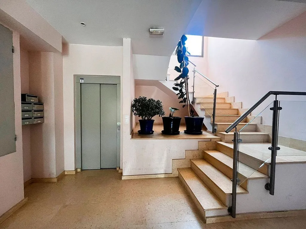 Toad - Reformed Duplex with Balcony in Sobradiel