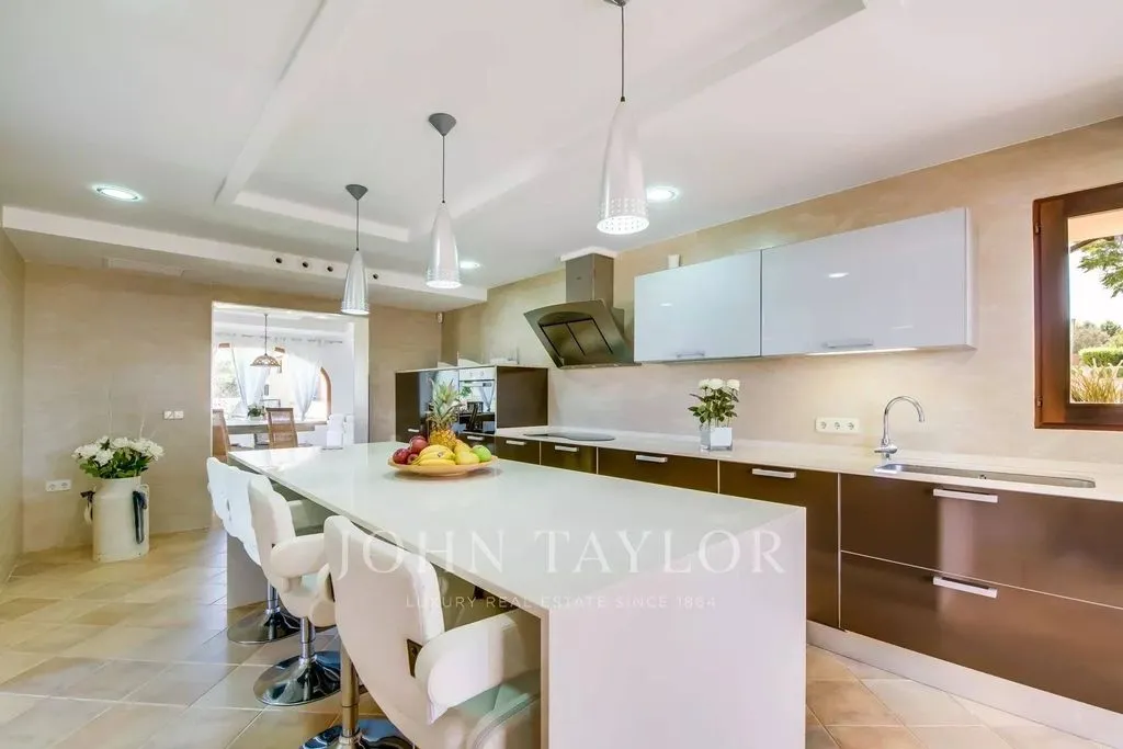 Köök - Luxury Villa with Pool in Santa Margalida