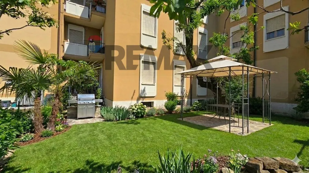 Aed - Modernised Three-Bedroom with Garden in Bovezzo