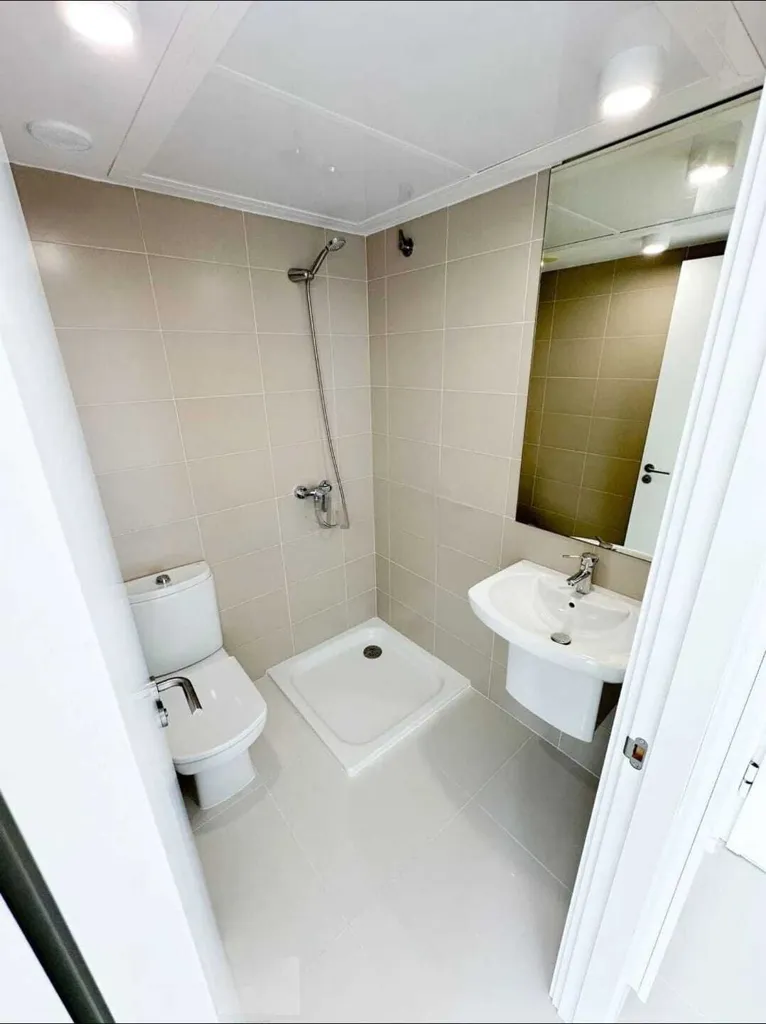 Vannitoad - New Duplex with Terrace in Playa den Bossa