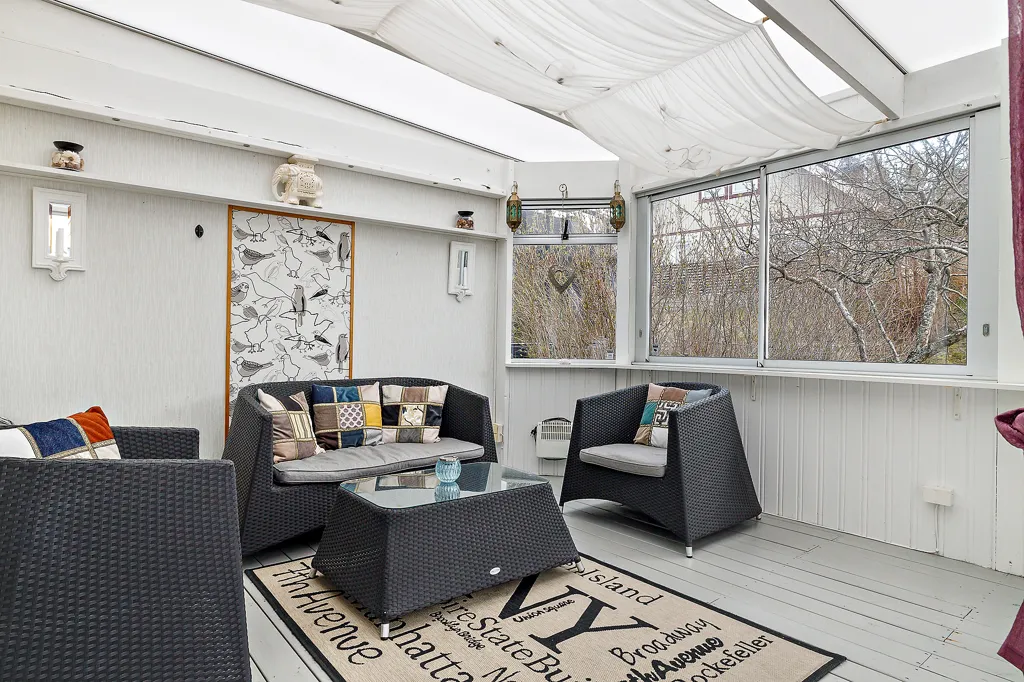 Terrasse - Modern Villa with South Terrace in Popular Area