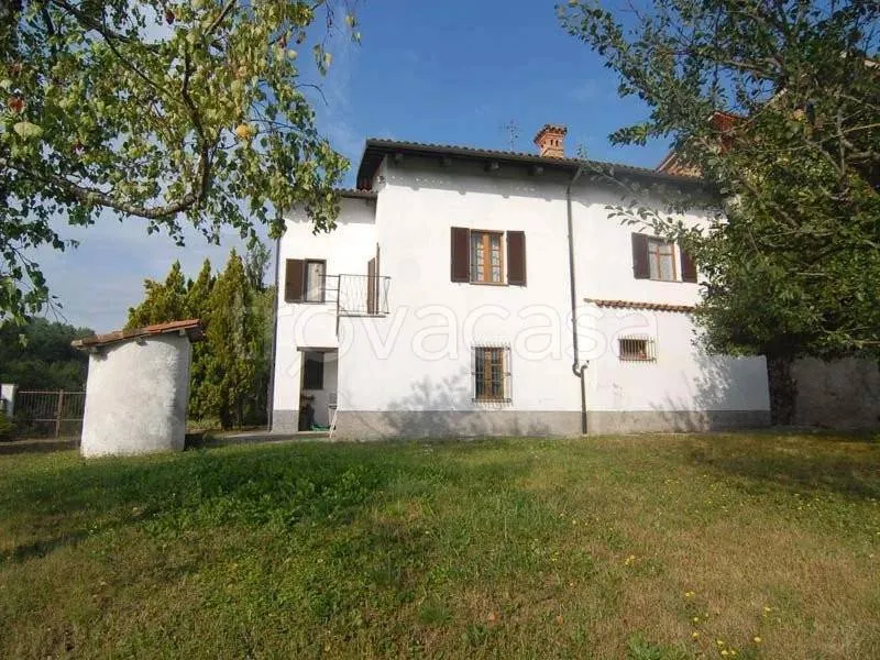 Välivaade - Rustic House with Panoramic View in Sale delle Langhe