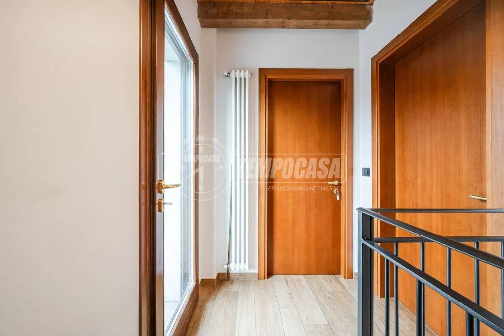 Esik - Rustic Villa with Garden in Minerbio