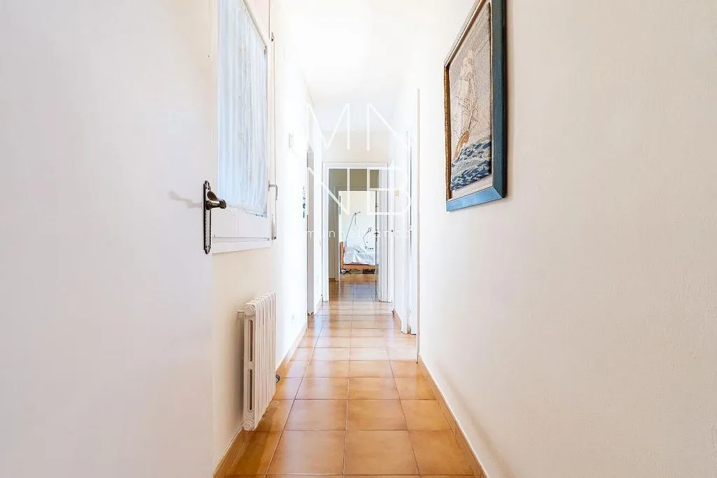 hallway_entrance