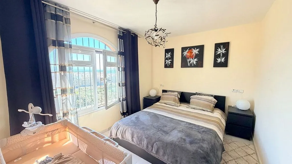 Chambres - Duplex with Pool in La Duquesa