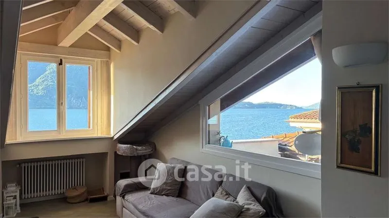 Séjour - Attico with Lake View in Ghiffa