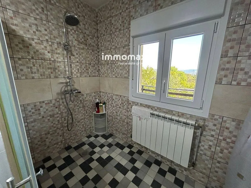 Salles de bain - Chalet with Garden and Garage in Palau-solità i Plegamans