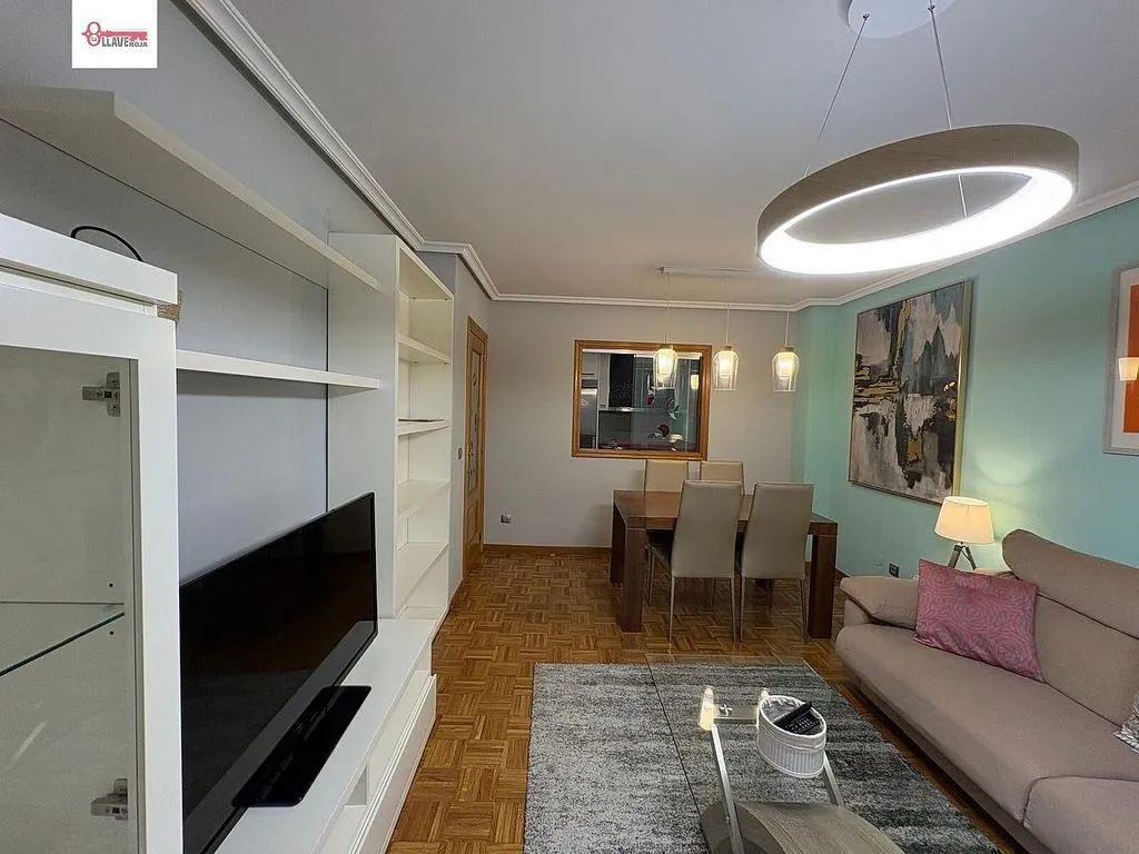 Elutuba - Reform Apartment with Cathedral Views in Burgos