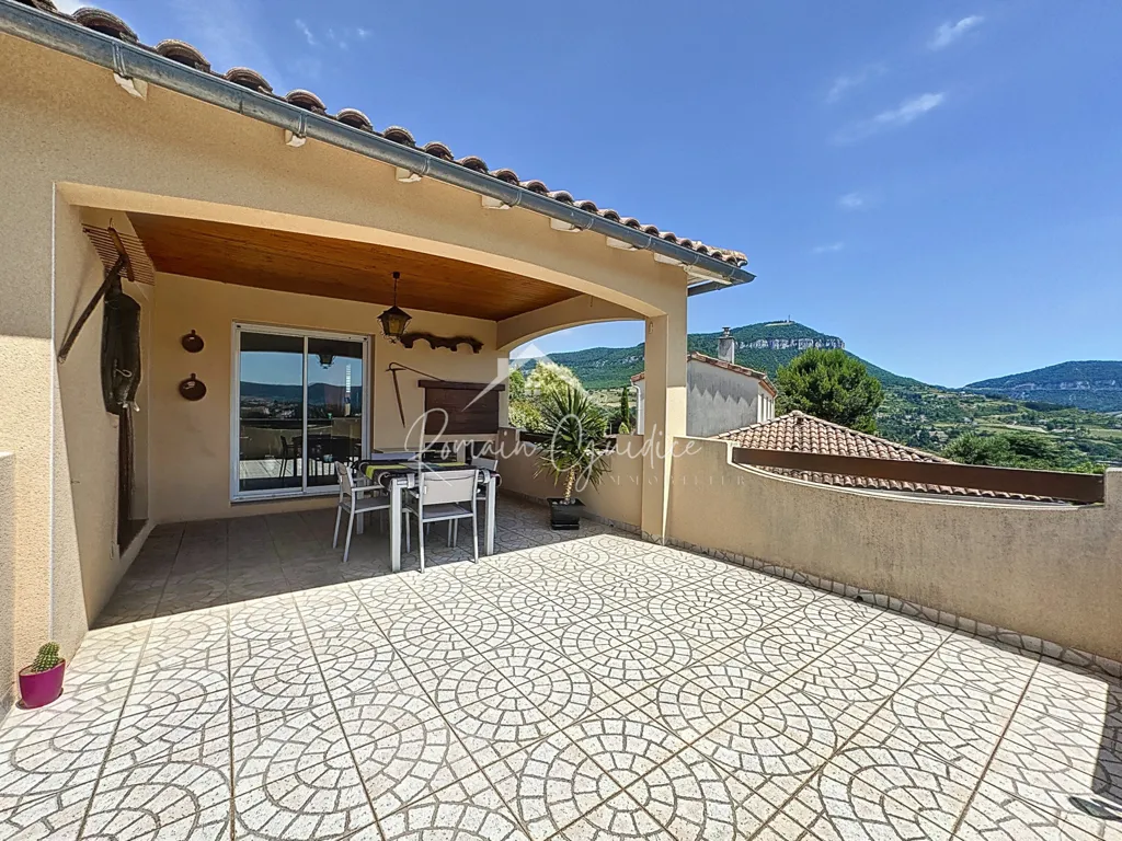 Terrass - Villa with Impressive View in Millau