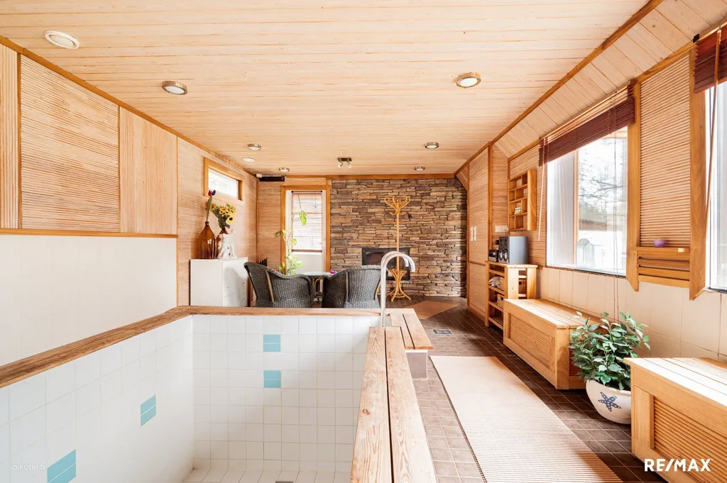 Pièces - 60s Architectural House with Pool in Jalkaranta, Lahti