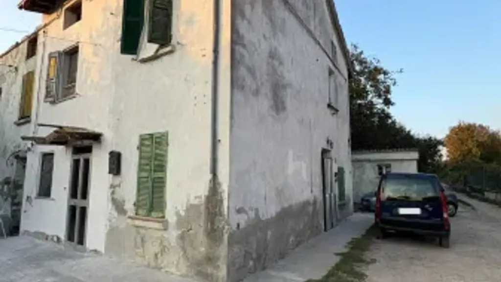 Välivaade - Terraced House with Garden in Brescello