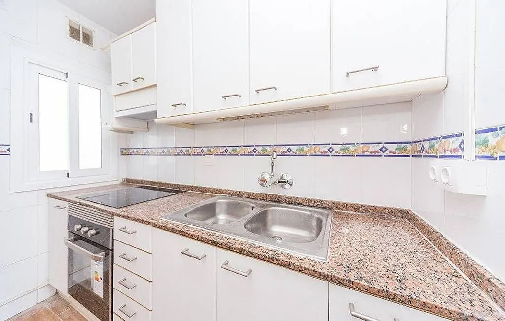 Cuisine - Apartment with Balcony and Lift in Les Planes