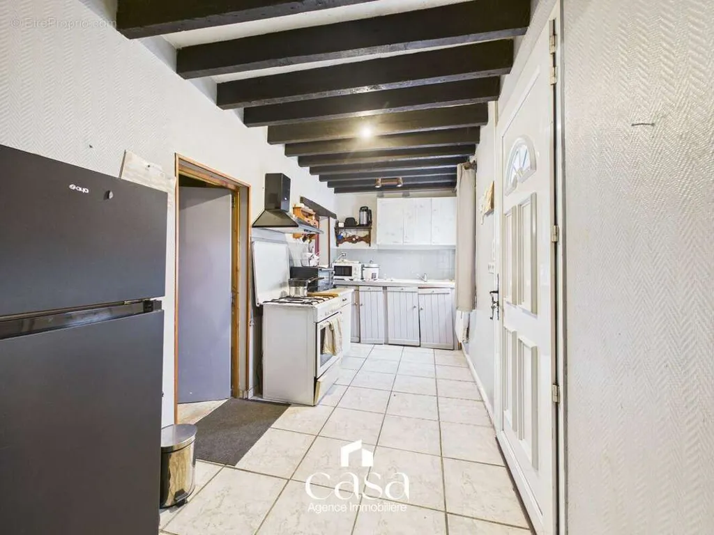 Cuisine - Maison en Pierre à Rénover avec Jardin à Percy-en-Auge
