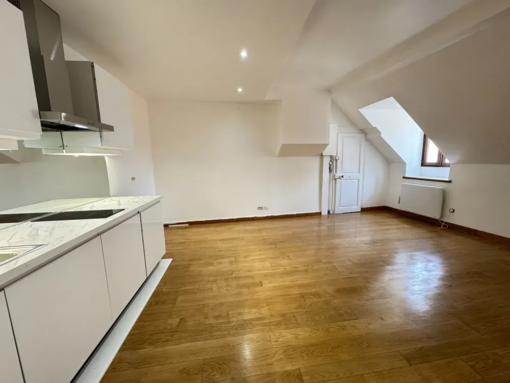 Stanze - Renovated 2-Bed Flat in Cordeliers, Dijon