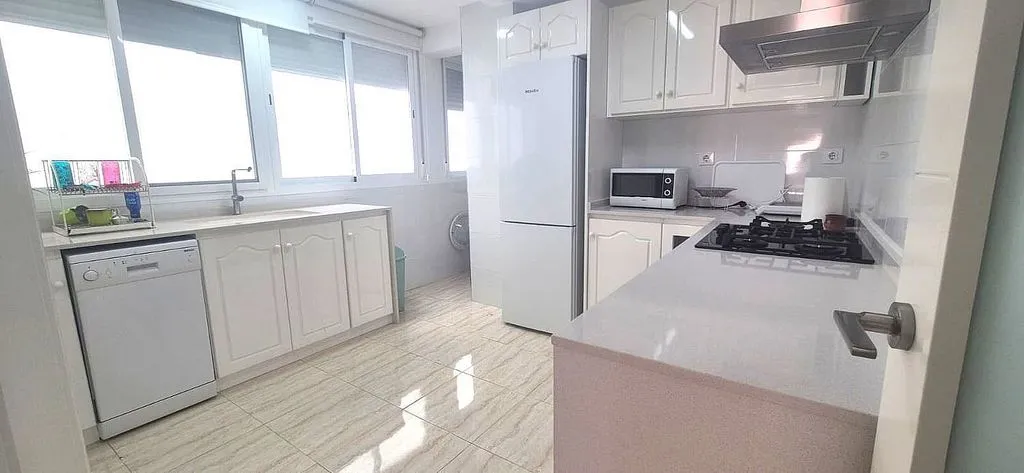 Köök - Apartment with Pool and Sea View in Daimús