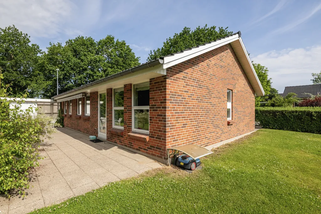 Välivaade - Co-op Flat with South-Facing Terrace in Gjellerup