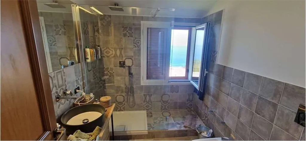 Bathrooms - Luxury Villa with Panoramic Views in Cefalù