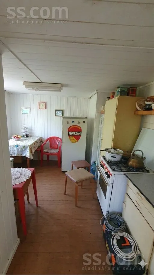 Cuisine - Cottage with Brick and Wood in Riga District