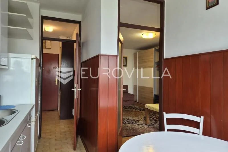 Söögituba - Two-Bedroom Apartment with Lift in Dugave, Zagreb