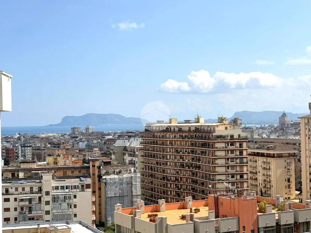 Rõdu - Apartment with Panoramic View in Palermo