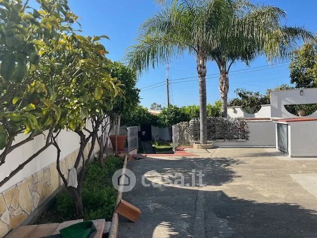 Välivaade - Rustic Villa with Garden in Saponara