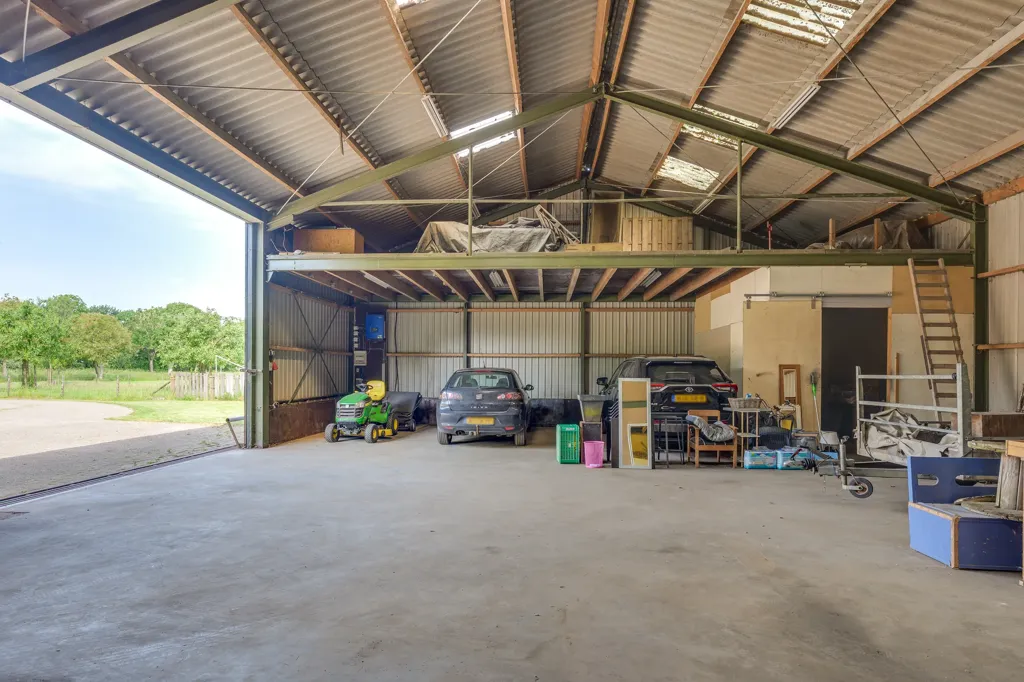 Garage - Woonboerderij with Looft in Rijkevoort