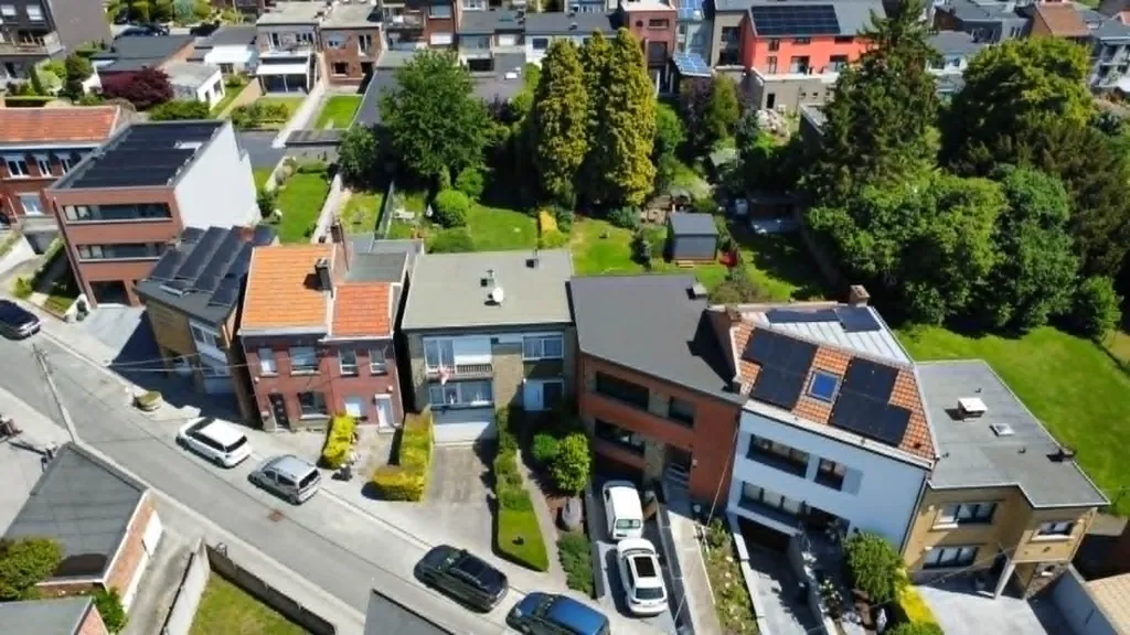 Õhuvaade - Semi-Detached House with Garden in Herstal