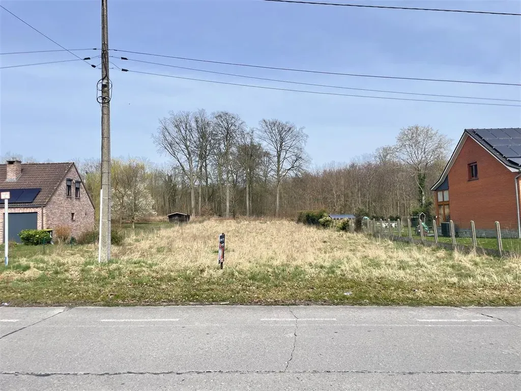 Aed - Buildable Plot with 21.5m Façade in Baudour