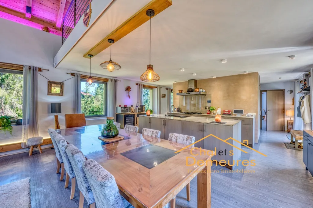 Sala da pranzo - Luxury Home with Spa and Pool in Cordon